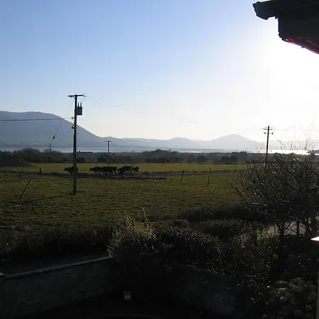Bayview House 3*